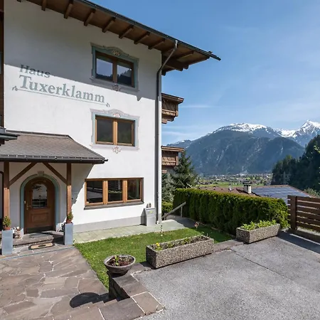 アパート Haus Tuxerklamm *