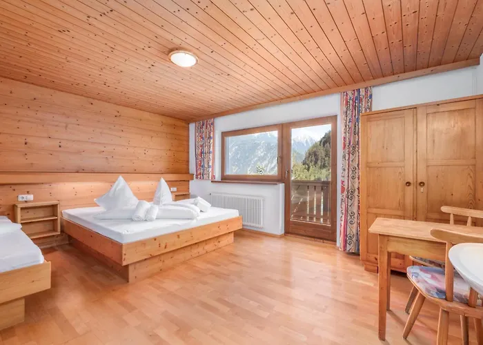 Haus Tuxerklamm Апартаменти *