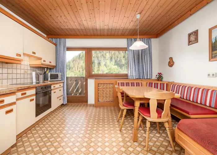 Haus Tuxerklamm דירה *